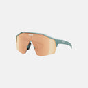 Lentes deportivos Koo Alibi de Velo Store Mx con montura verde azulada y lente espejada naranja para ciclismo