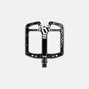 Pedal de MTB Velo Store Mx Deity TMAC negro de aluminio mecanizado con diseño cóncavo y pines de alto agarre
