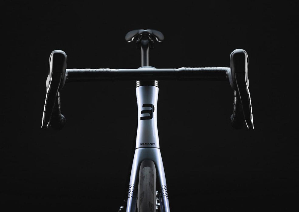 Bicicleta Basso Diamante Disc Fade - Ultegra Di2 - Microtech RE38 - Velo Store Mx