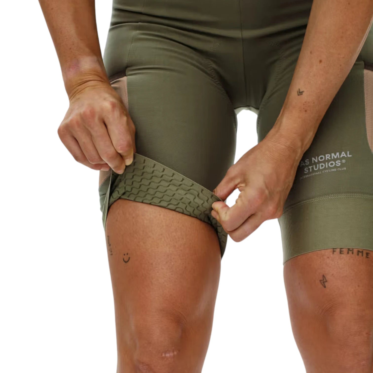 Pas Normal Studios Mujer Escapism Cargo Bibs Light Olive-thumbmail-10