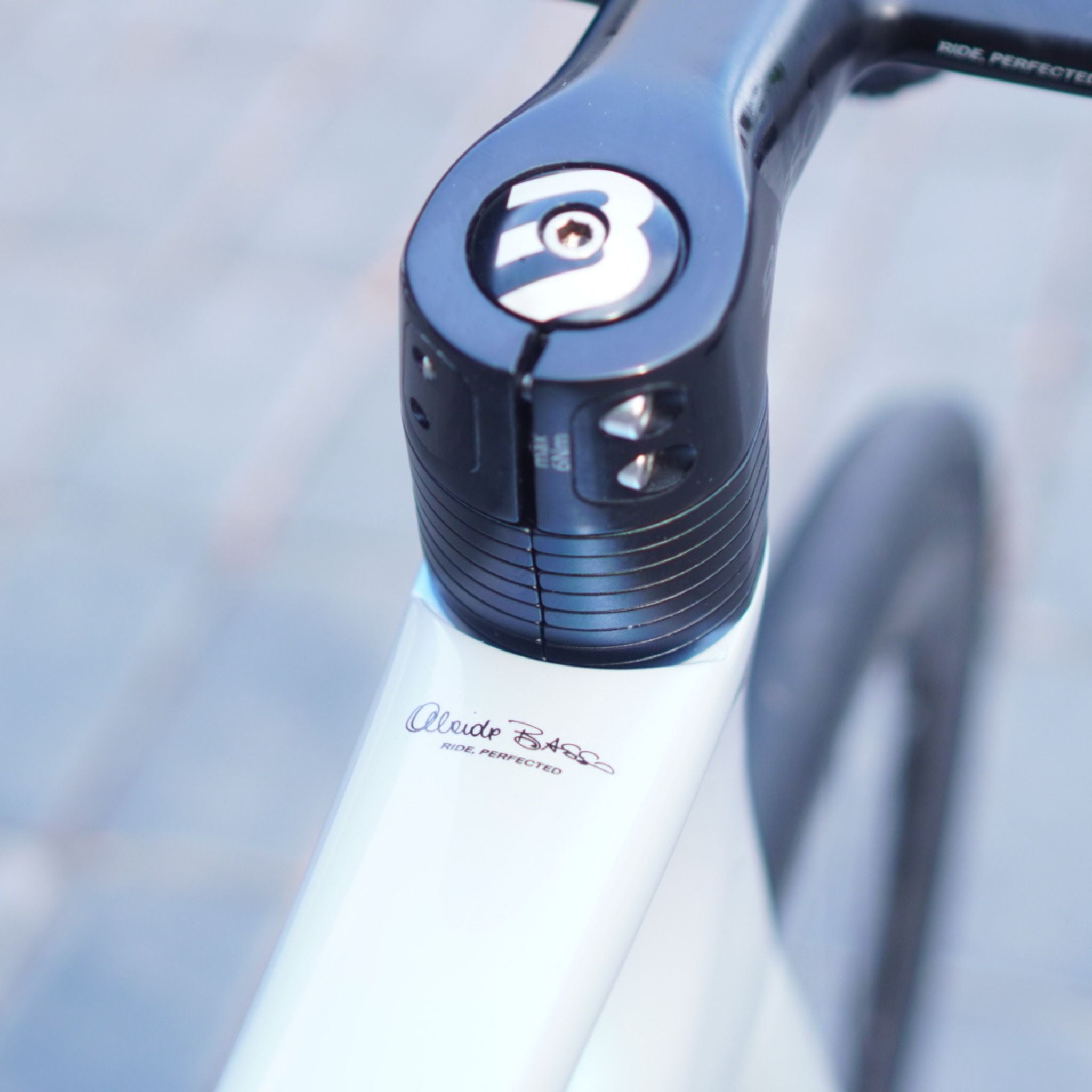 Bicicleta de Ruta Basso Diamante SRAM Red ZIPP 454 | Outlet-thumbmail-9