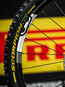 <h3>Llantas Pirelli hasta</h3><h3><strong>- 40% OFF</strong></h3>