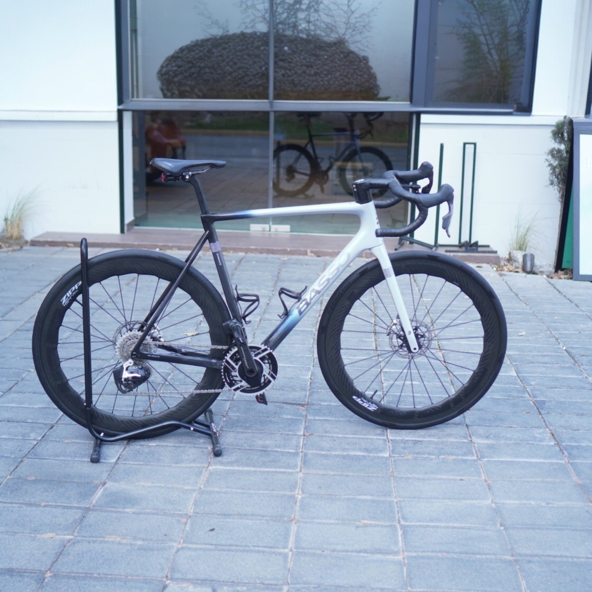 Bicicleta de Ruta Basso Diamante SRAM Red ZIPP 454 | Outlet