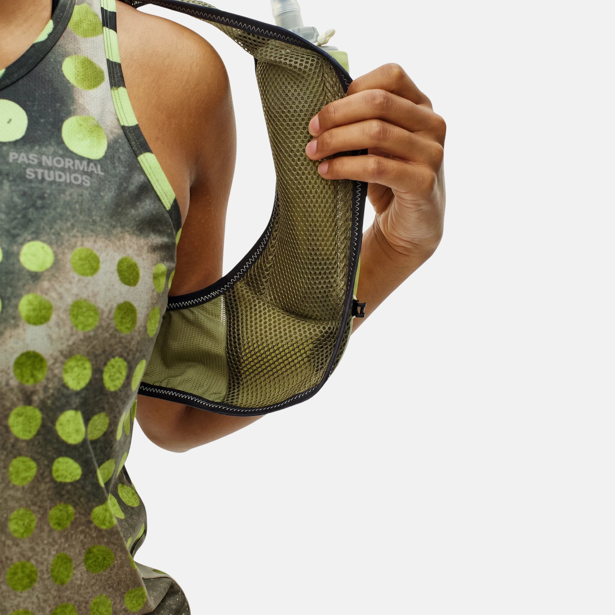 Pas Normal Studios x Salomon Race Skin 2 Chaleco de Hidratacion T.K.O. Moss Green-7