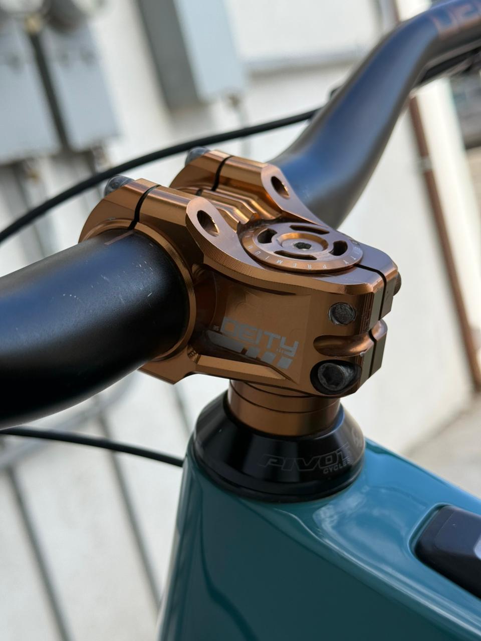 Bicicleta e-Bike Doble Suspensión Pivot Shuttle Bosch LT Pro | Outlet-thumbmail-6