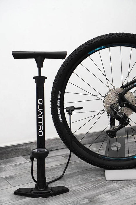 QUATTRO SPORT Bomba De Aire para Bicicleta Marca Atlas de 200 PSI :  : Deportes y Aire Libre