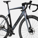Bicicleta de carretera Basso Diamante SV Enigma Black con cuadro de carbono, grupo Shimano Ultegra Di2 y ruedas Microtech
