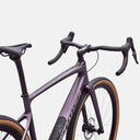 Bicicleta de gravel Specialized Diverge Expert en color morado con cuadro de carbono y sistema Future Shock 3.2