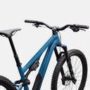 Bicicleta de montaña Specialized Stumpjumper 15 EVO Alloy Comp en color gris azulado con suspensión FOX en Velo Store Mx