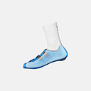 Calcetas largas blancas Shimano S-Phyre Flash de Velo Store Mx con zapatilla de ciclismo azul de alto rendimiento