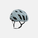 Casco de ciclismo Kask Mojito 3 en color gris claro, con diseño aerodinámico, ventilación avanzada y ajuste ergonómico.