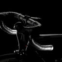 Cinta de manubrio Velo Store Mx Ciclovation Advanced Leather Touch negra con diseño degradado plateado y gel