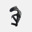 Coderas Velo Store Mx Kali Kula Hard negras con carcasa rígida, correas ajustables y acolchado para ciclismo y skate.