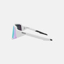 Gafas de ciclismo Velo Store Mx Koo Spectro blancas con lente espejada, diseño envolvente y ventilación lateral.