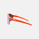 Lentes deportivos Velo Store Mx Koo Alibi de color naranja con montura de Grilamid y lente Zeiss de alto rendimiento.
