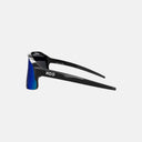Lentes deportivos Velo Store Mx Koo Demos con montura negra, lente azul espejado ZEISS y diseño aerodinámico lateral.