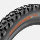 Llanta Pirelli Scorpion Enduro M HardWALL Orange Edition 29x2.4 para ciclismo de montaña en Velo Store Mx
