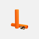 Puños de silicona naranja Esigrips Racer's Edge de 30mm para MTB, disponibles en Velo Store Mx con tapones incluidos.