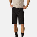 Short de ciclismo negro Velocio ACCESS para caballero, fabricado en tejido Cordura resistente con ajuste ergonómico.
